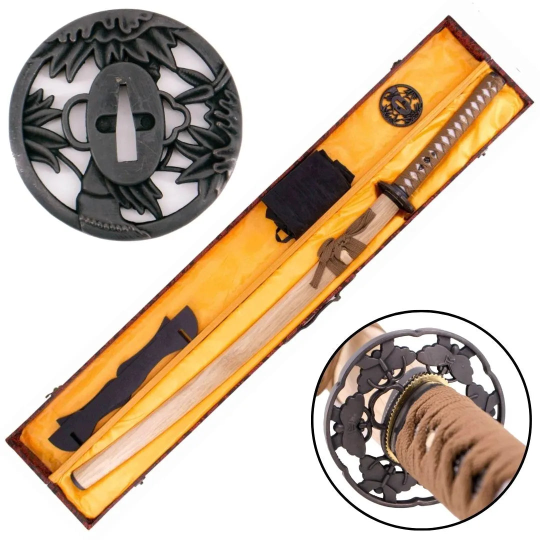 Imagen de katana funcional Japonesa S2220 parte de nuestra colección en Espadas y más, sitio oficial.