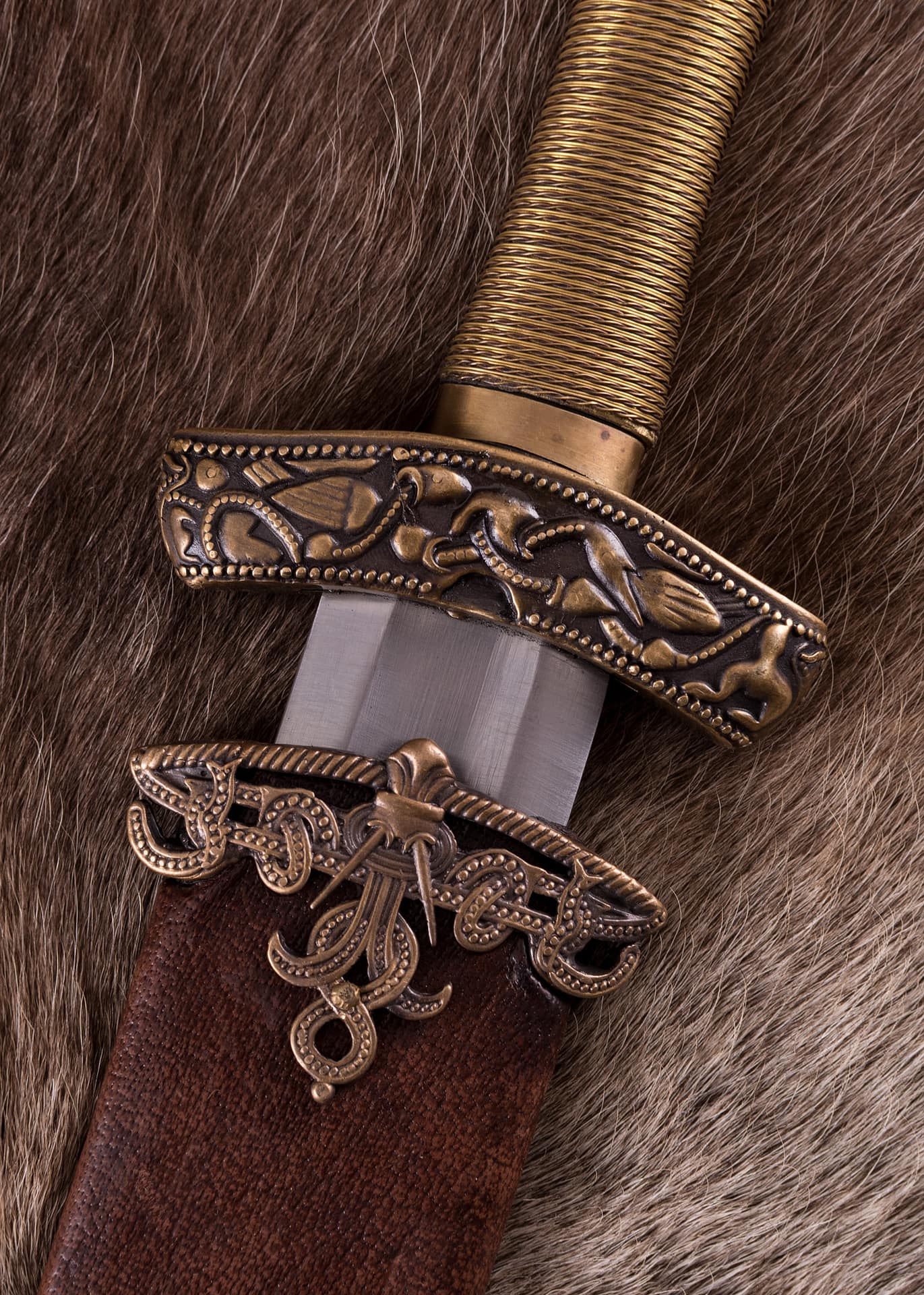 Espada vikinga hecha de Dybäck con vaina, hoja de acero al carbono endurecido 0116040901 - Espadas y Más