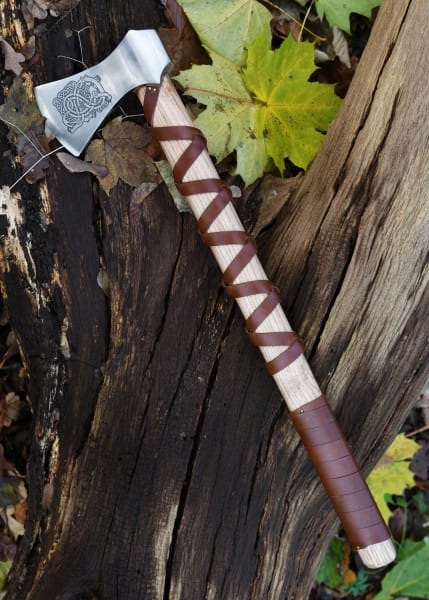 Hacha vikinga, acero fundido, Tipo H, con grabado y envoltura de cuero 0416470700 - Espadas y Más