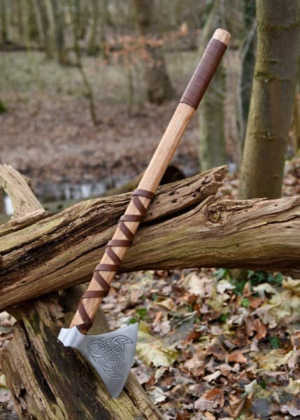 Hacha vikinga, acero fundido, tipo M, con grabado y envoltura de cuero 0416471200 - Espadas y Más