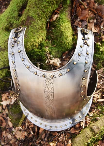 Coraza medieval, armadura con grabados, acero 1016437101 - Espadas y Más