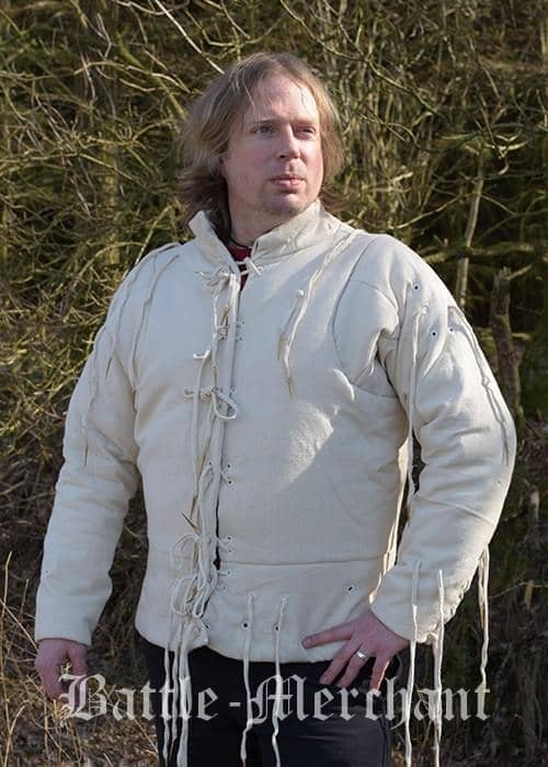 Imagen de 1216204500 Sofá acolchado con nido parte de nuestra colección en Espadas y más, sitio oficial. Esta imagen describe