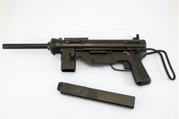 Imagen de AMETRALLADORA M3 CALIBRE .45 "GREASE GUN" USA 1942 (2ªGM) 1313 parte de nuestra colección en Espadas y más, sitio oficial.