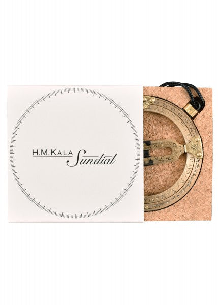 Colgante Reloj de sol portátil de anillo de latón y brújula solar 1441052284 - Espadas y Más