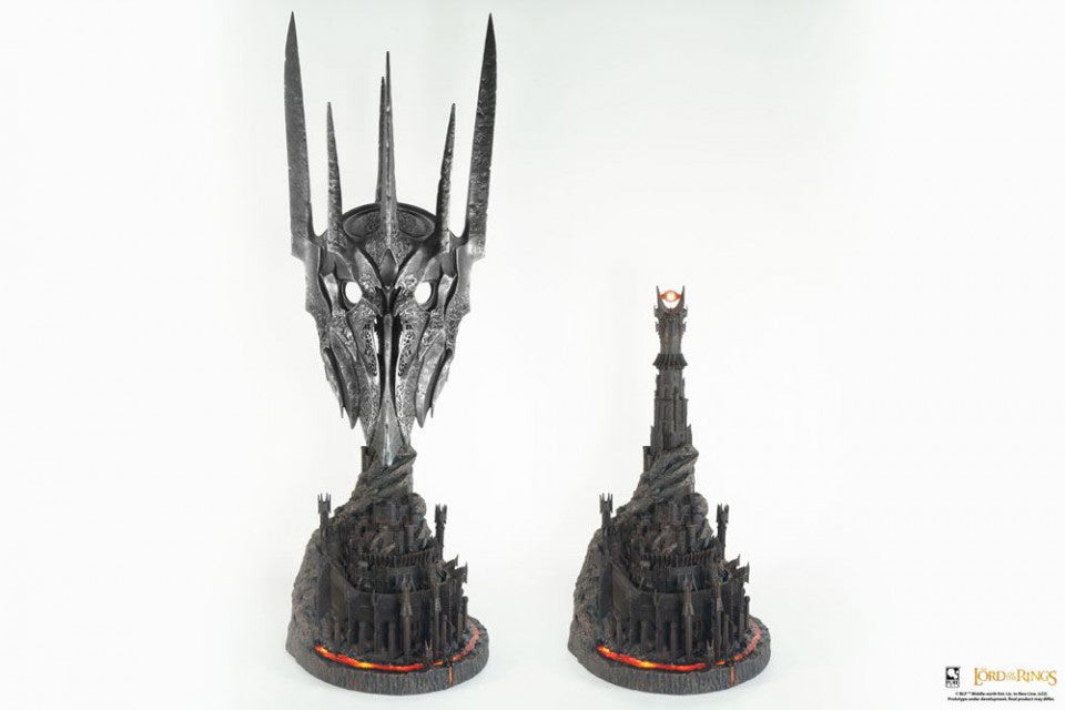 Imagen de Casco de Sauron Oficial Ed Limitada El Señor de los Anillos parte de nuestra colección en Espadas y más, sitio oficial.