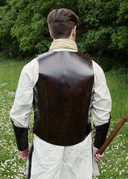 Coraza / armadura de cuero con cordones frontales 1616652100 - Espadas y Más