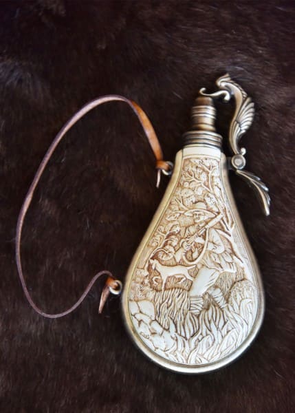 Botella de polvo / lata de polvo, colores marfil, réplica 2345846013 - Espadas y Más