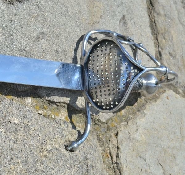 Imagen de Estoque con empuñadura de Pappenheim RAS59 parte de nuestra colección en Espadas y más, sitio oficial.