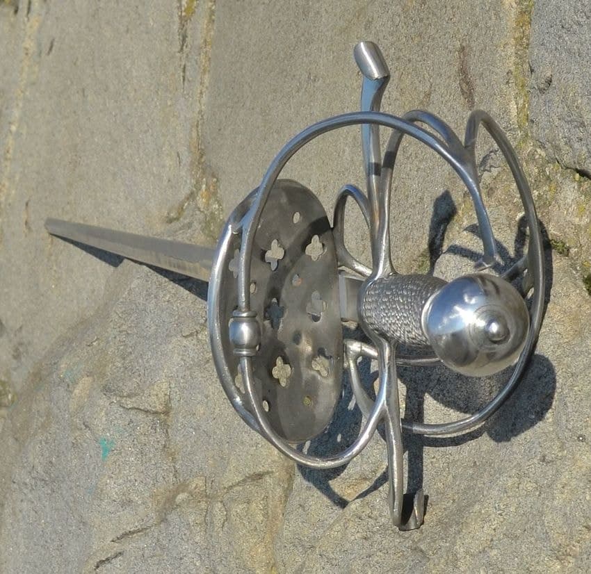 Imagen de Espada Rapier para el juego de espadas de luxe RAS31 parte de nuestra colección en Espadas y más, sitio oficial.