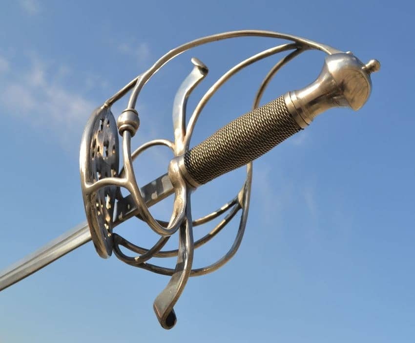 Imagen de Espada Rapier para el juego de espadas de luxe RAS31 parte de nuestra colección en Espadas y más, sitio oficial.