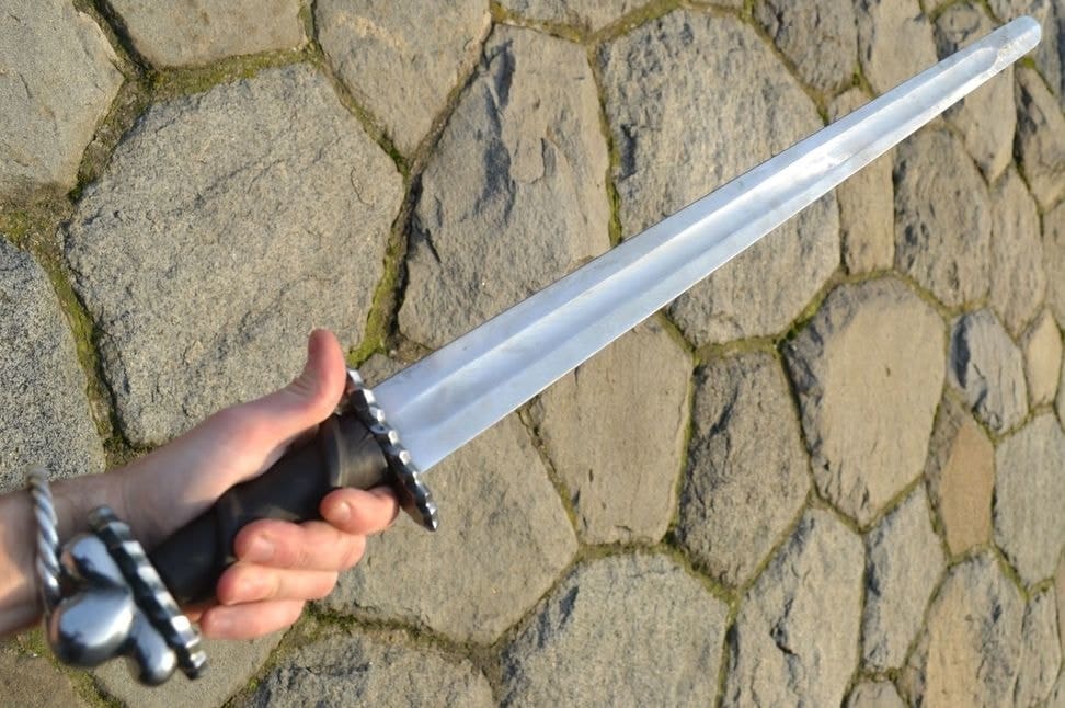 Imagen de Espada Lothbrok vikinga nórdica VSW09 parte de nuestra colección en Espadas y más, sitio oficial.