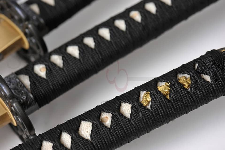 JUEGO DE ESPADAS "EL ÚLTIMO SAMURÁI" DE 3 PIEZAS, FORJADAS A MANO 40120 - Espadas y Más