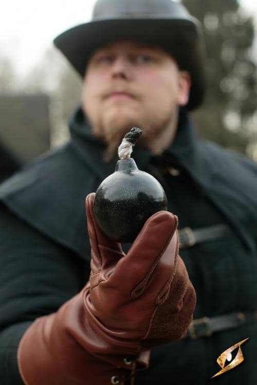 Imagen de Bomba de mano 402901 parte de nuestra colección en Espadas y más, sitio oficial.