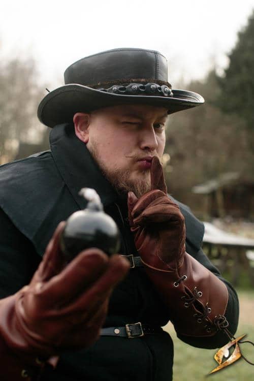 Imagen de Bomba de mano 402901 parte de nuestra colección en Espadas y más, sitio oficial.