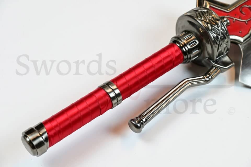Imagen de Espada reina roja o Red Queen de Nero Devil May Cry 40655 parte de nuestra colección en Espadas y más, sitio oficial.