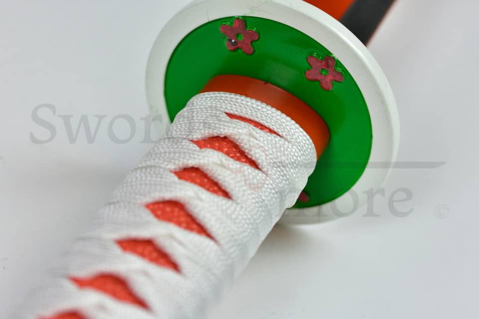 Imagen de Katana de Kanao Tsuyuri en Kimetsu no Yaiba Demon Slayer parte de nuestra colección en Espadas y más, sitio oficial.