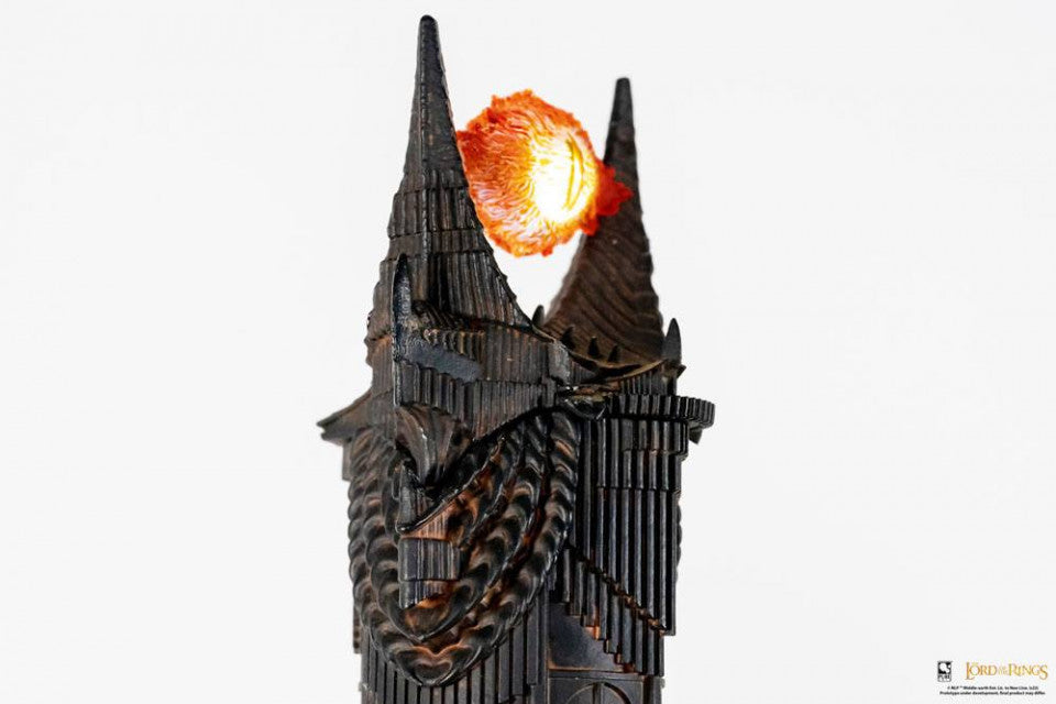 Imagen de Casco de Sauron Oficial Ed Limitada El Señor de los Anillos parte de nuestra colección en Espadas y más, sitio oficial.