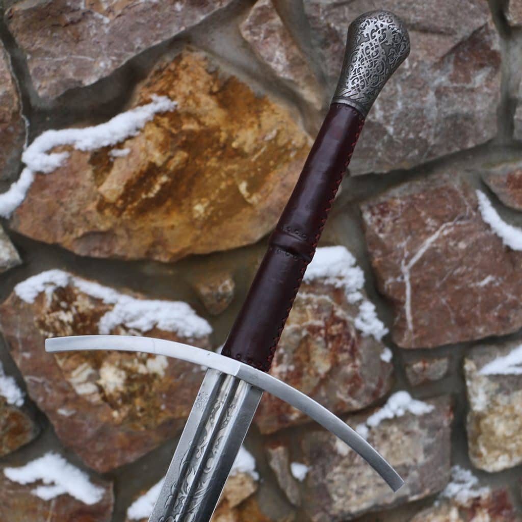 Imagen de Espada medieval Norbert mano y media grabada AES25 parte de nuestra colección en Espadas y más, sitio oficial.