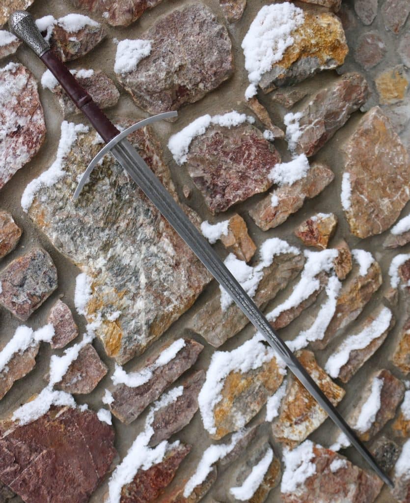 Imagen de Espada medieval Norbert mano y media grabada AES25 parte de nuestra colección en Espadas y más, sitio oficial.