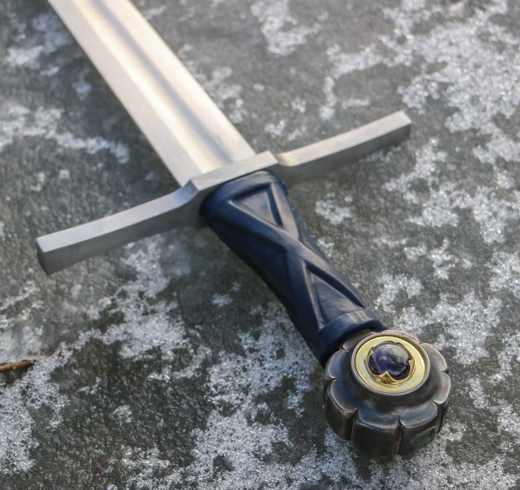 Imagen de Espada de una mano Salterio de Westminster siglo XIII Full Tang con piedra AES29 parte de nuestra colección en Espadas y más, sitio oficial.