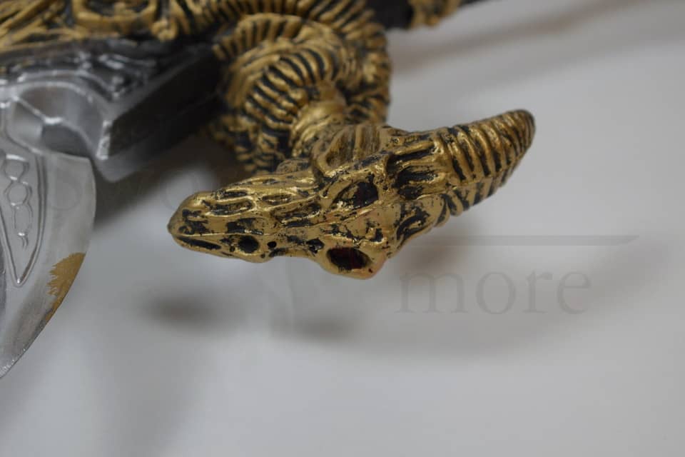 Imagen de Espada Agonía de Escarcha versión LARP del juego World of Warcraft 95216 parte de nuestra colección en Espadas y más, sitio oficial.