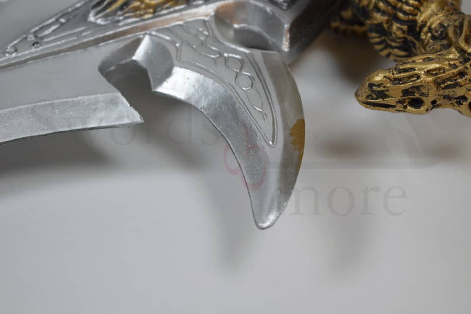 Imagen de Espada Agonía de Escarcha versión LARP del juego World of Warcraft 95216 parte de nuestra colección en Espadas y más, sitio oficial.