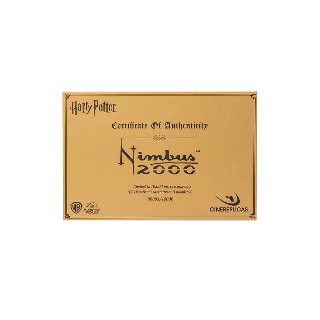 Imagen de Réplica de la escoba Nimbus 2000 parte de nuestra colección en Espadas y más, sitio oficial.