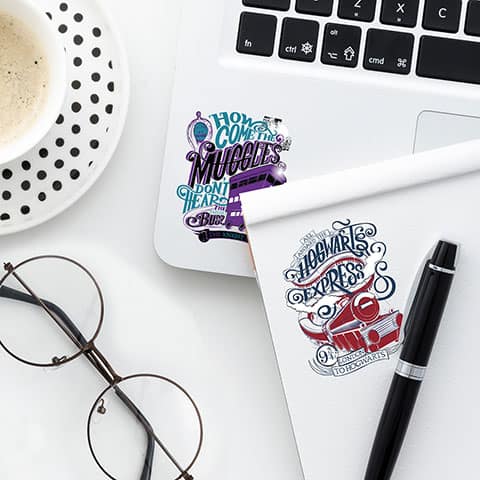 Imagen de Pack de 55 pegatinas - Harry Potter CR5200 parte de nuestra colección en Espadas y más, sitio oficial.