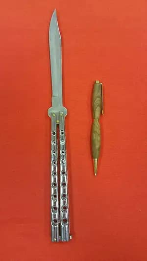 Imagen de Navaja mariposa parte de nuestra colección en Espadas y más, sitio oficial.