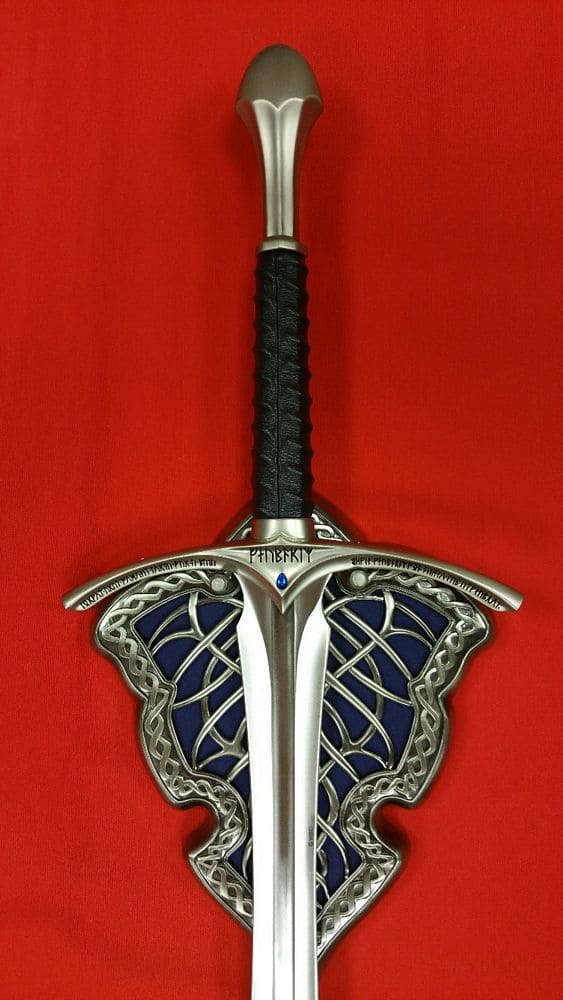 Espada de fantasía estilo medieval Glamdring de Gandalf de El Señor de los Anillos con runas élficas. Vendida por Espadas y más