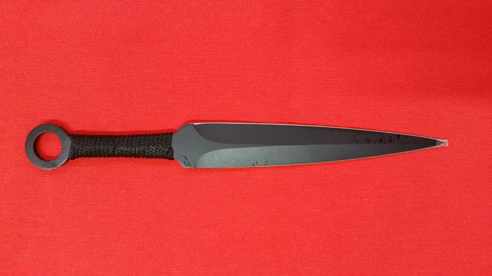 Imagen de Juego de 3 cuchillos lanzadores parte de nuestra colección en Espadas y más, sitio oficial.