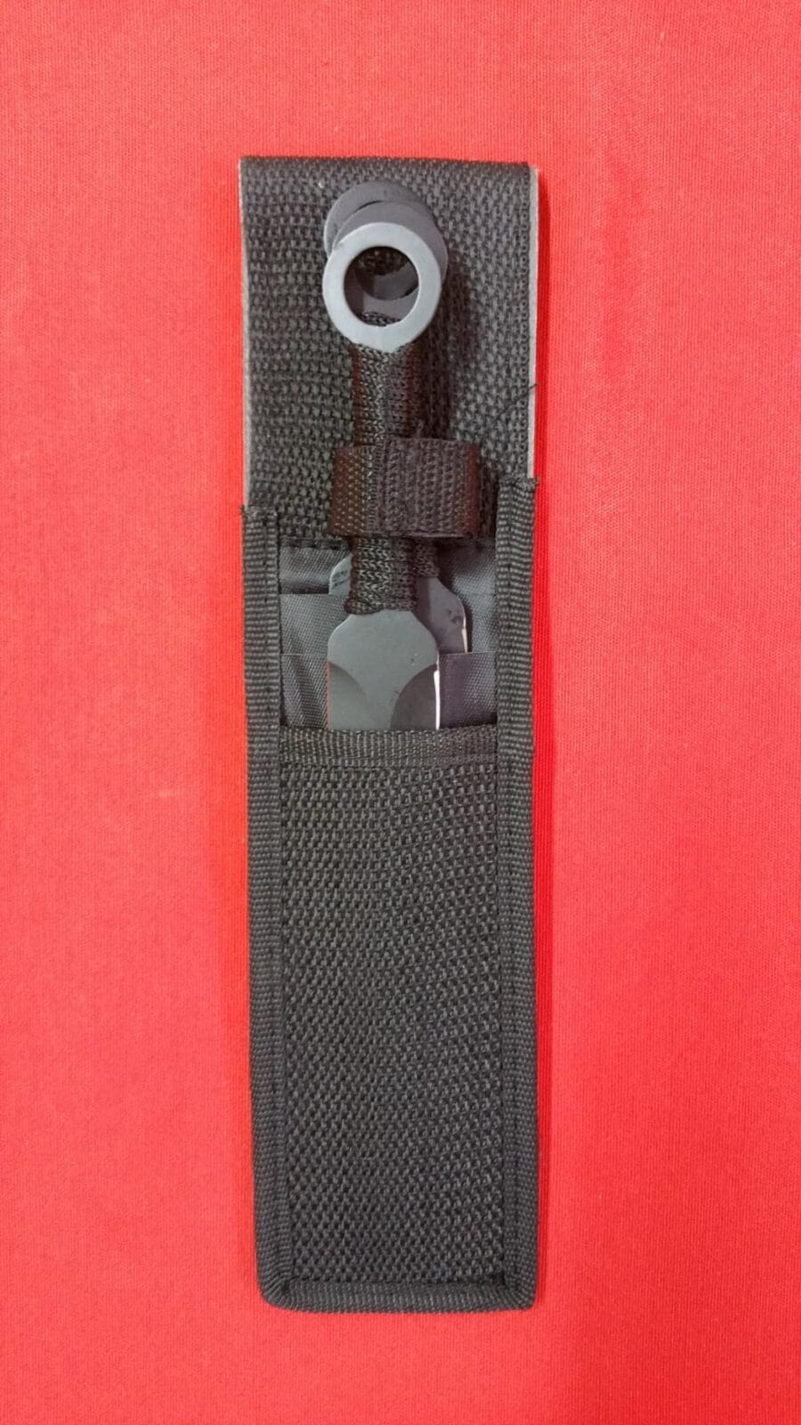 Imagen de Juego de 3 cuchillos lanzadores parte de nuestra colección en Espadas y más, sitio oficial.