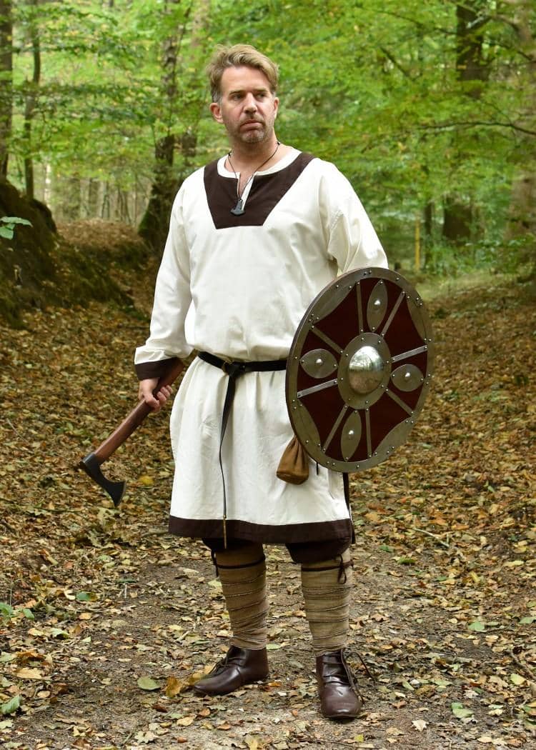 Imagen de 1280001510 Túnica medieval temprana Vallentin, varios colores parte de nuestra colección en Espadas y más, sitio oficial.