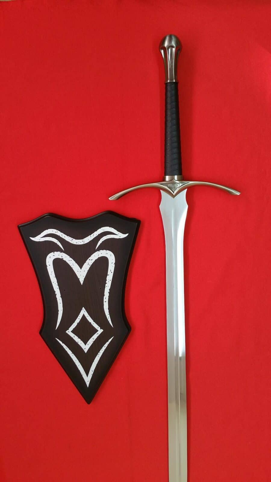 Imagen de Espada Glamdring Gandalf El Señor De Los Anillos parte de nuestra colección en Espadas y más, sitio oficial.