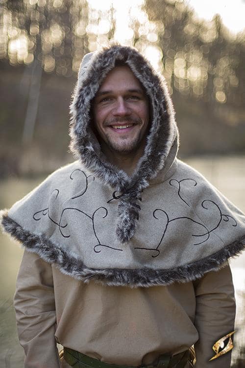 Imagen de CAPUCHA ÉLFICA PELO 300113 parte de nuestra colección en Espadas y más, sitio oficial.