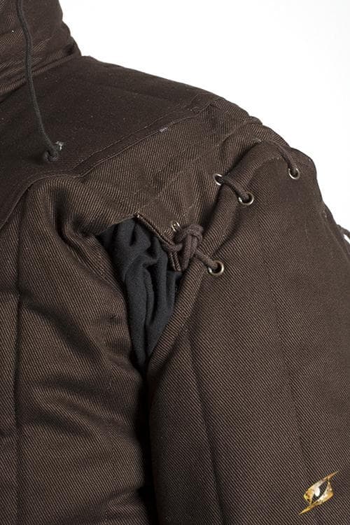 Imagen de GAMBESÓN GUERRERO RECREACIONES HISTORICA IF-300780 parte de nuestra colección en Espadas y más, sitio oficial.