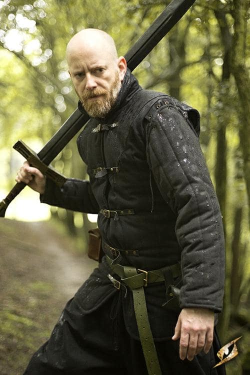 Imagen de GAMBESÓN GUERRERO RECREACIONES HISTORICA IF-300780 parte de nuestra colección en Espadas y más, sitio oficial.