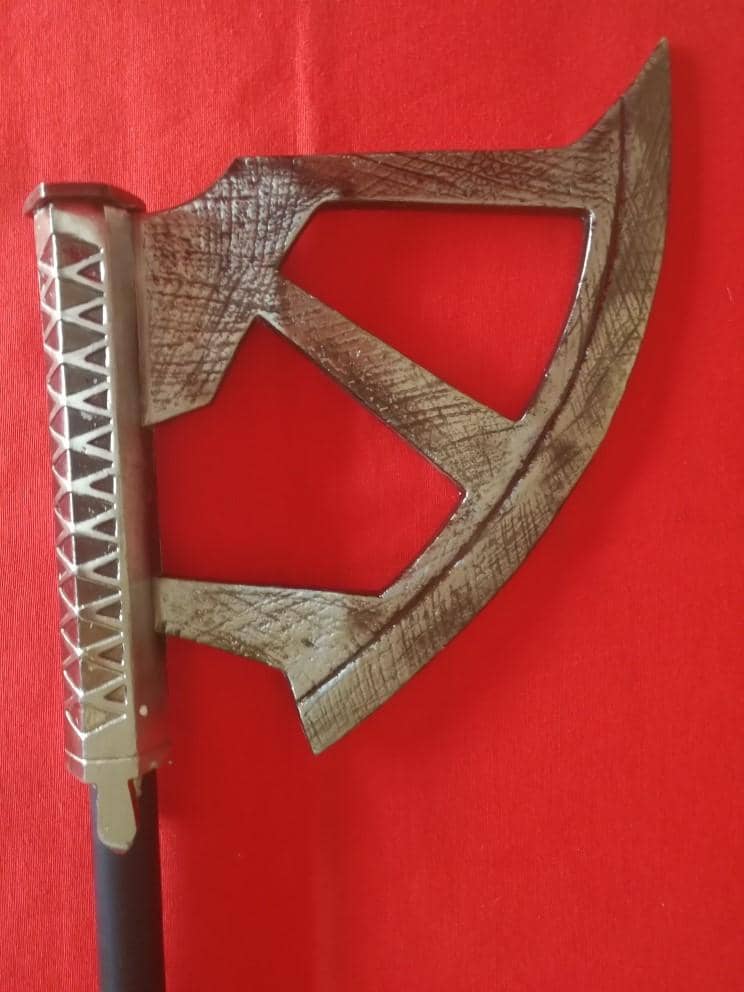 Imagen de Hacha de paseo de Gimli El Señor de los Anillos parte de nuestra colección en Espadas y más, sitio oficial.