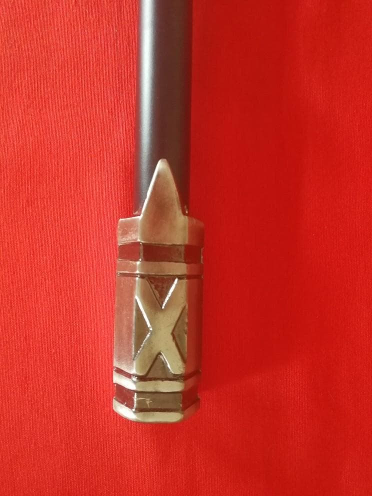 Imagen de Hacha de paseo de Gimli El Señor de los Anillos parte de nuestra colección en Espadas y más, sitio oficial.