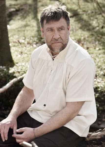 Imagen de Camisa medieval, manga corta, natural 1280005410 parte de nuestra colección en Espadas y más, sitio oficial.