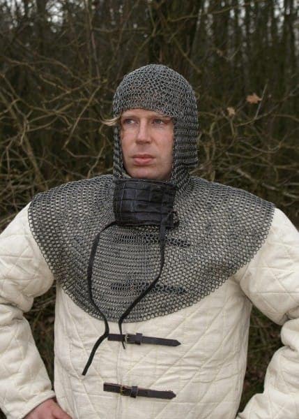 Imagen de Capucha de cadena con mascarilla cuadrada, ID8mm ULFBERTH ULF-BTW-CSV parte de nuestra colección en Espadas y más, sitio oficial.