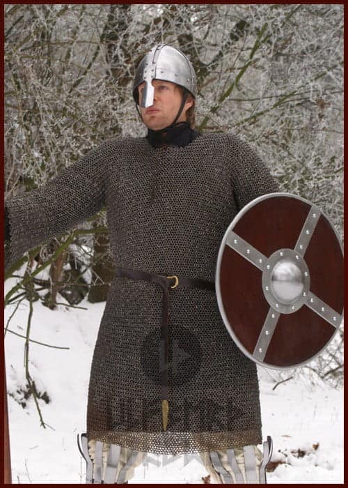 ULF-FRM-HK Cota de malla larga remachada y perforada - Espadas y Más