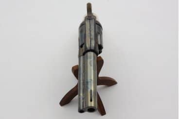 Imagen de Revólver CAL .45 Peacemaker 4,75", 8186 Réplica no funcional parte de nuestra colección en Espadas y más, sitio oficial.