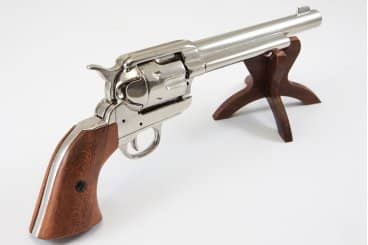 Imagen de Revólver de Caballería Cal.45, 1191 Réplica no funcional parte de nuestra colección en Espadas y más, sitio oficial.