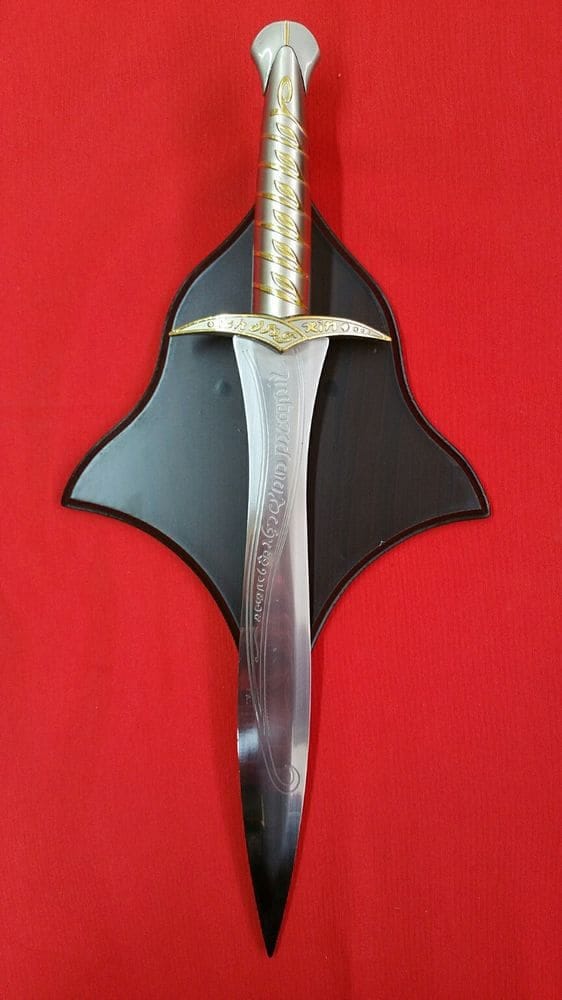 Imagen de Espada Dardo Con Expositor parte de nuestra colección en Espadas y más, sitio oficial.