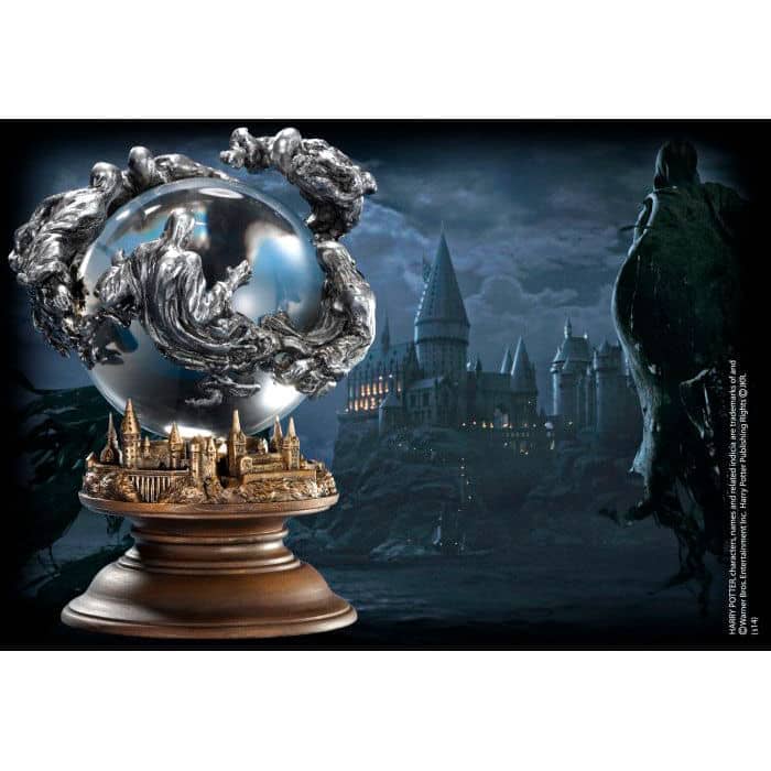 Imagen de Figura Bola Cristal Dementor Harry Potter parte de nuestra colección en Espadas y más, sitio oficial.