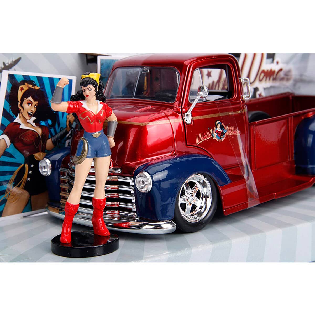Set figura + coche metal Chevy Coe Pickup 1952 Wonder Woman DC Comics