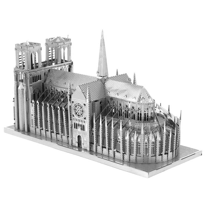 Maqueta metal Notre Dame Metal Earth - Espadas y Más