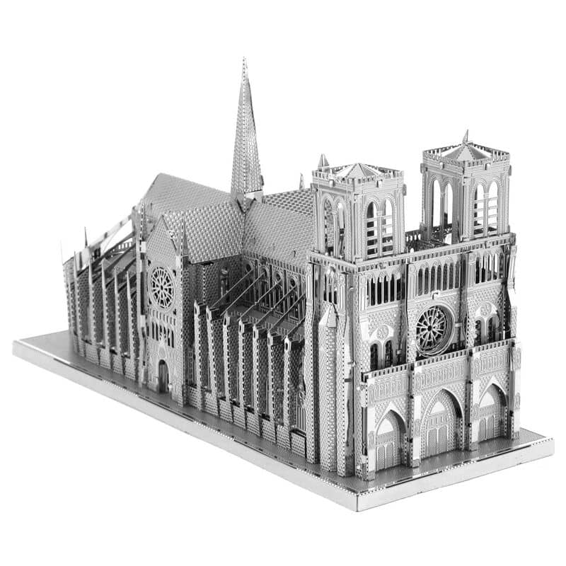 Maqueta metal Notre Dame Metal Earth - Espadas y Más