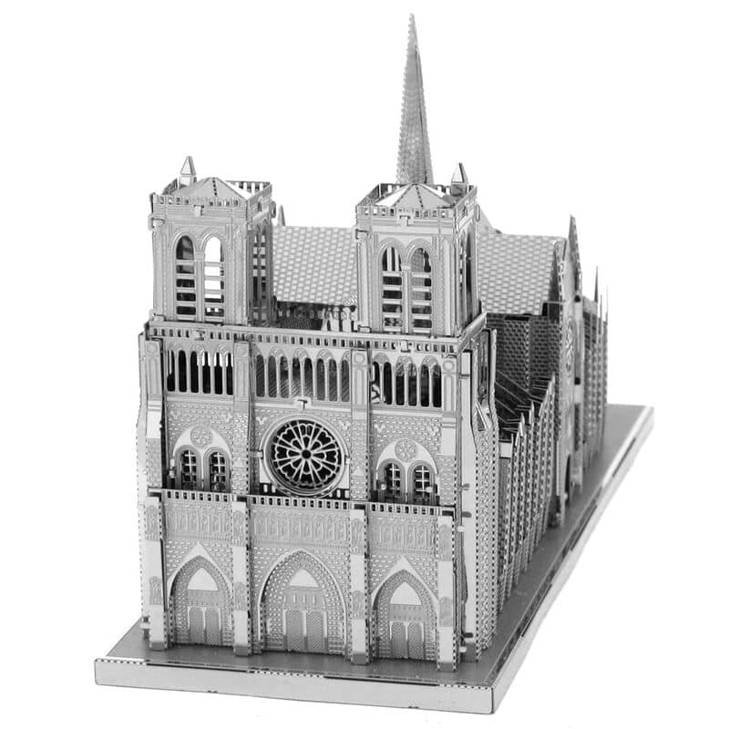 Maqueta metal Notre Dame Metal Earth - Espadas y Más